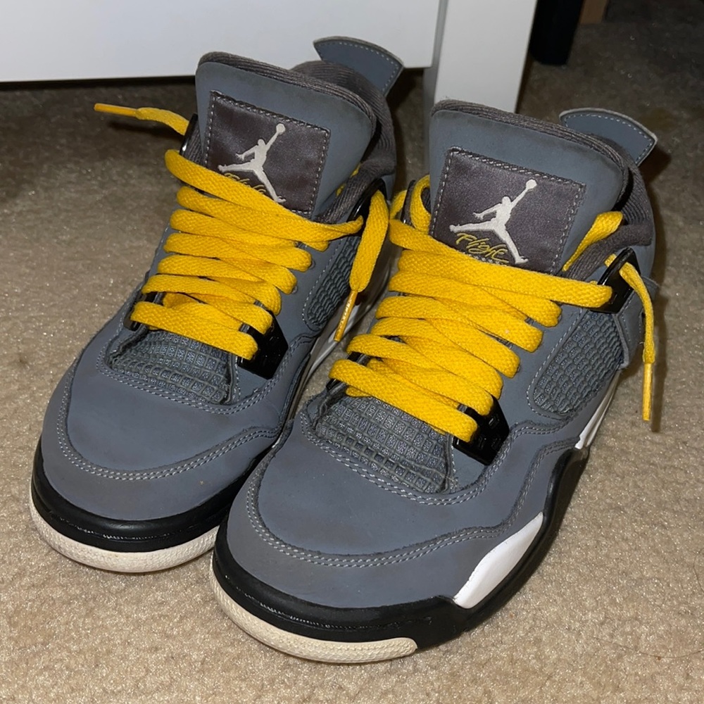 Jordan Retro 4 Grade School ‘cool grey’